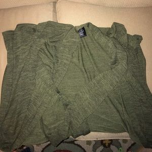 Agnes And Dora Duster